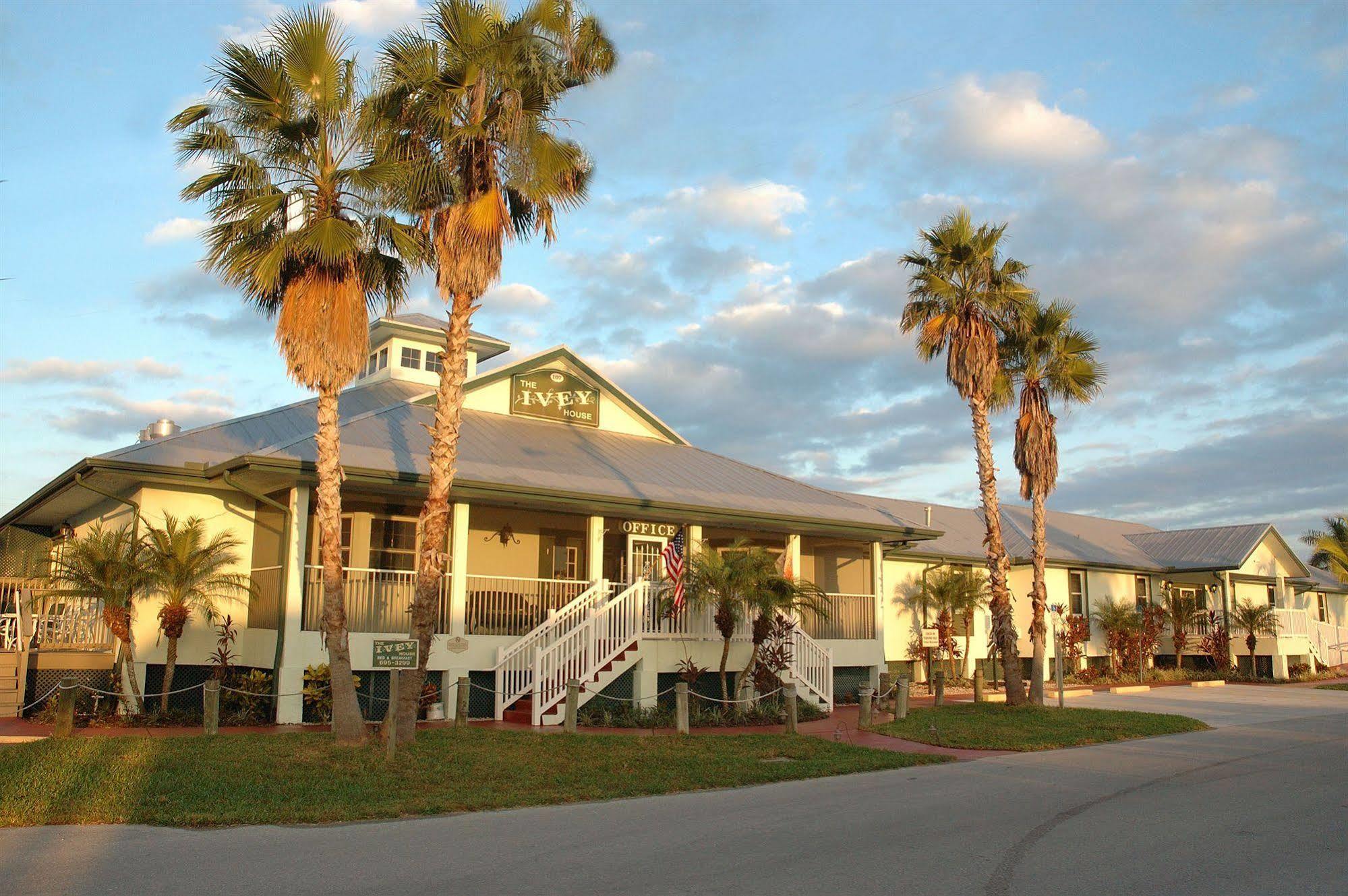 Ivey House Everglades Adventures Hotel Exterior photo